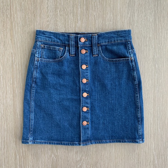 Madewell Denim Skirt -Straight Stretch Denim- NWOT - Picture 4 of 7